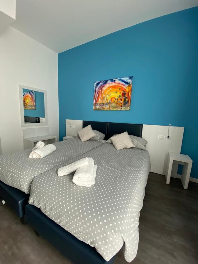Hotel Aurora & Appartamenti Torbole Sul Garda Екстер'єр фото
