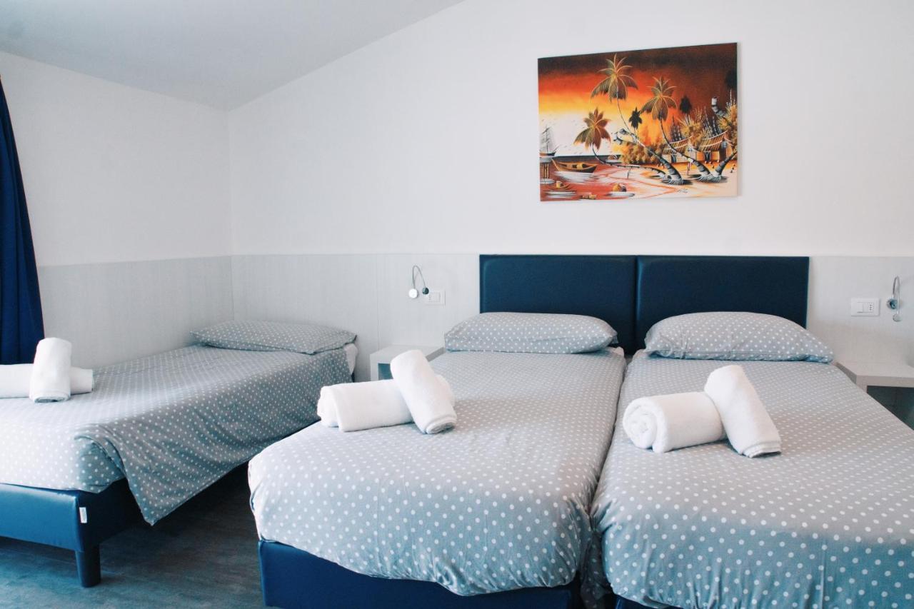 Hotel Aurora & Appartamenti Torbole Sul Garda Екстер'єр фото